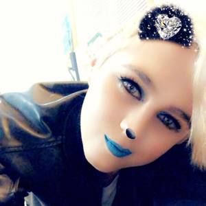 Meet your Posher, Amelia